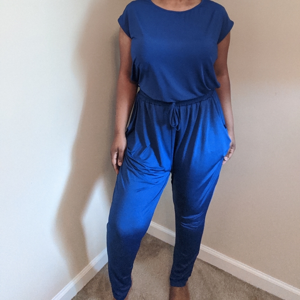 Backless Jumpsuit - Picture 3 of 3